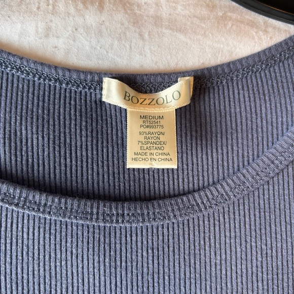 Blue too - Picture 3 of 3